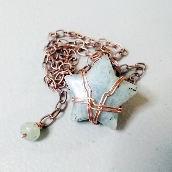 Chunky Green Labradorite Star! Unique Statement Necklace - Reiki + Meditations - Picture 3 of 15